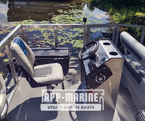 UTL-14R&trade; Sport Pontoon Boat